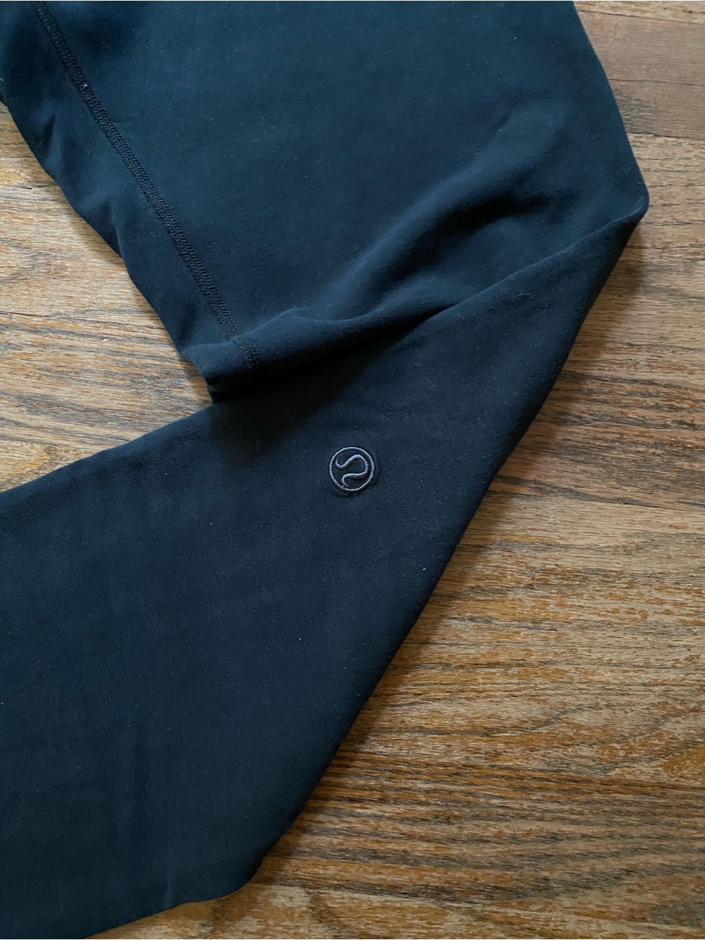 Lululemon Mid Rise Joggers - Picture 2 of 6